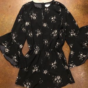 Mud pie black floral bell sleeve romper